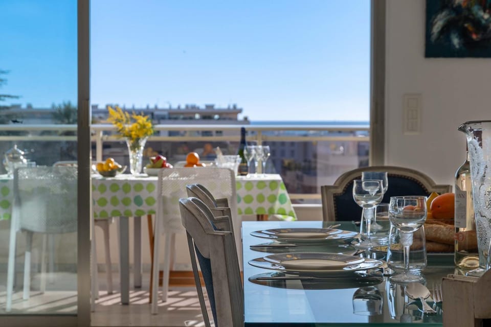 Balcony/Terrace, Dining area