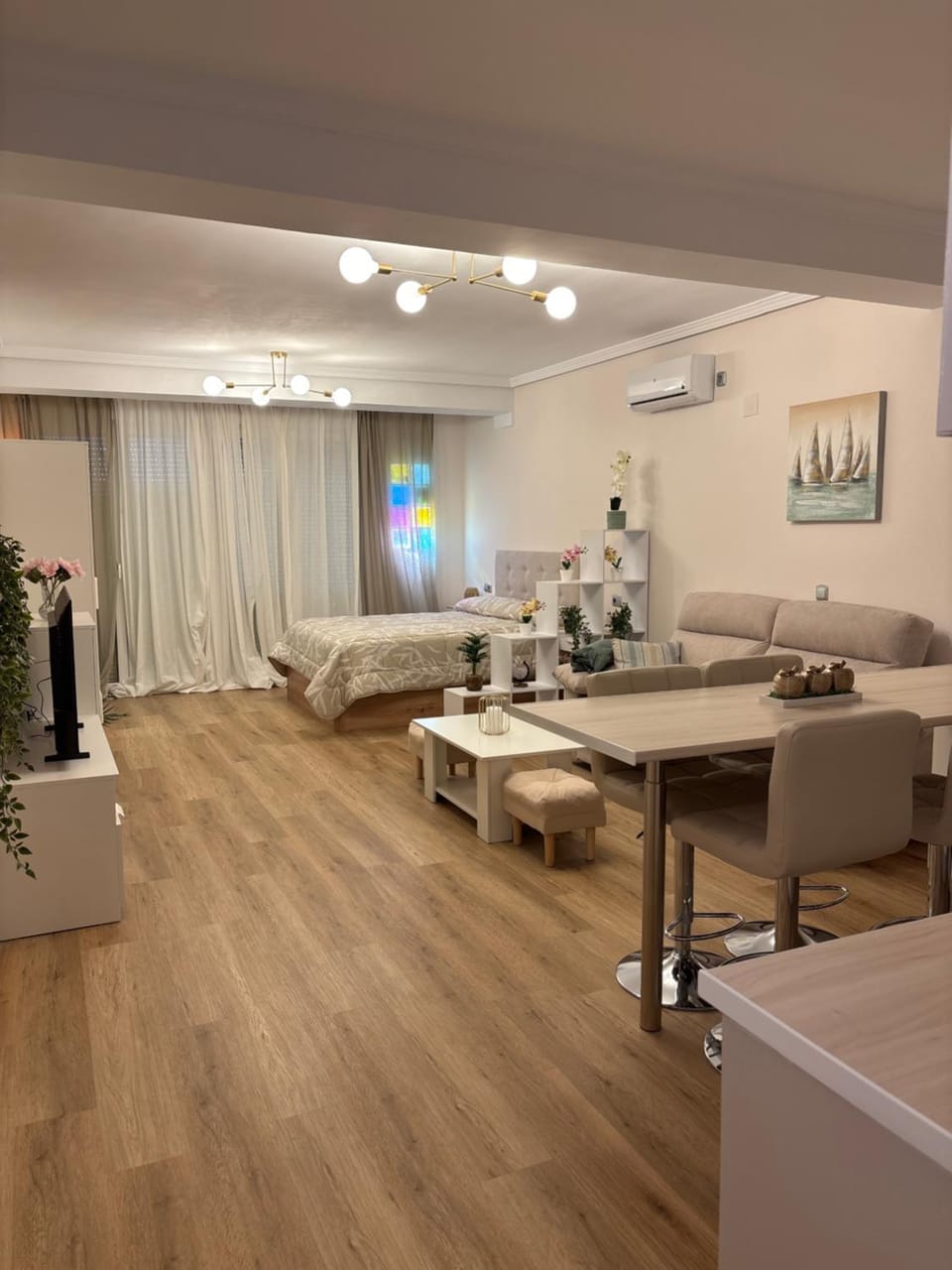 Isabella Apartment in Roquetas de Mar