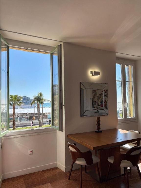 Appartement 3P Nice port Sea view Apartment hotel in Nice