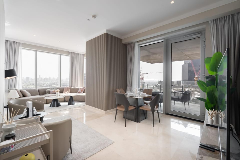 Living room, Photo of the whole room, Dining area