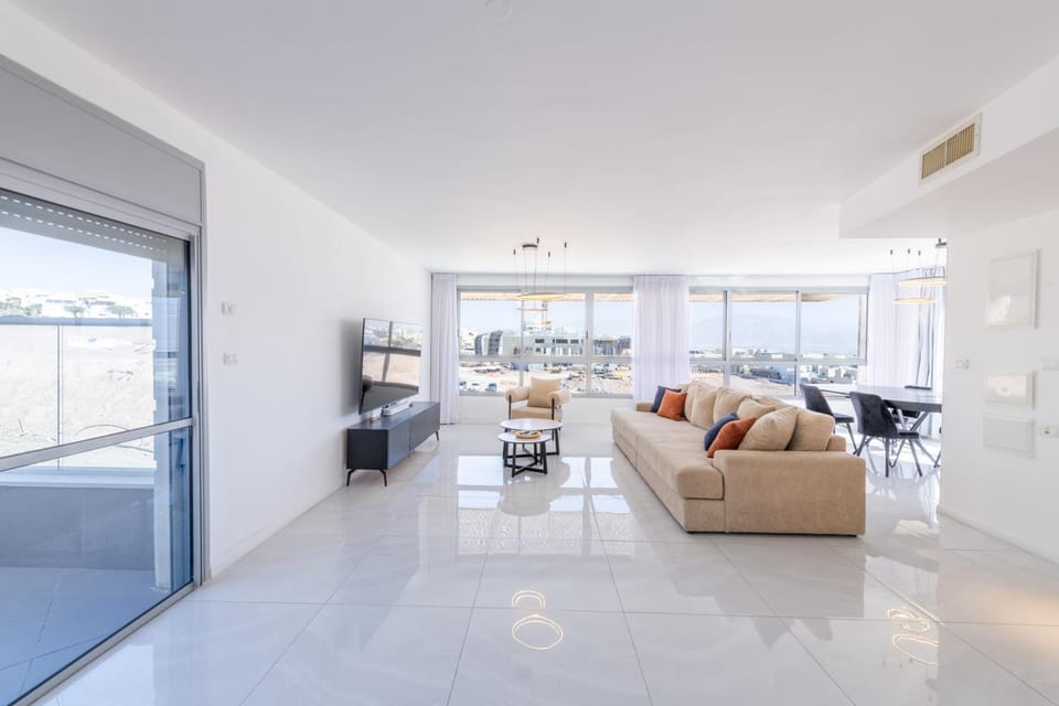 Heaven Family Vacation-Amazing Private Pool Sea view Eilat Apartment in Eilat