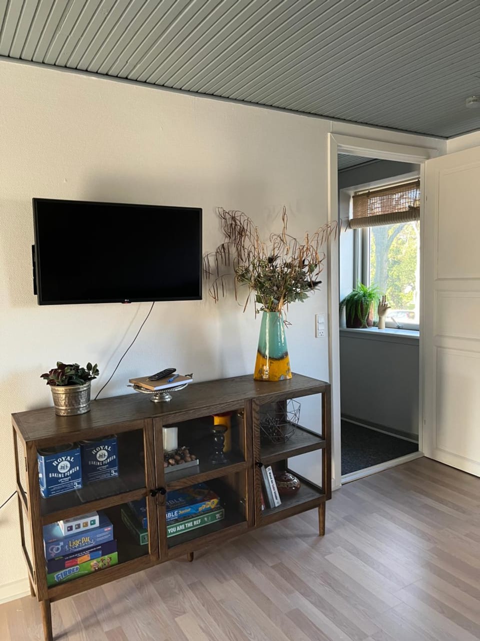 TV and multimedia, Dining area