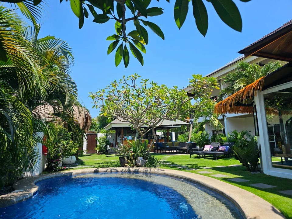 Day, Garden, Pool view, Swimming pool, sunbed