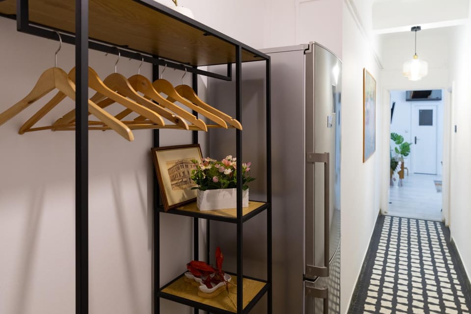 New Calea Victoriei, Old City studio Apartment in Bucharest