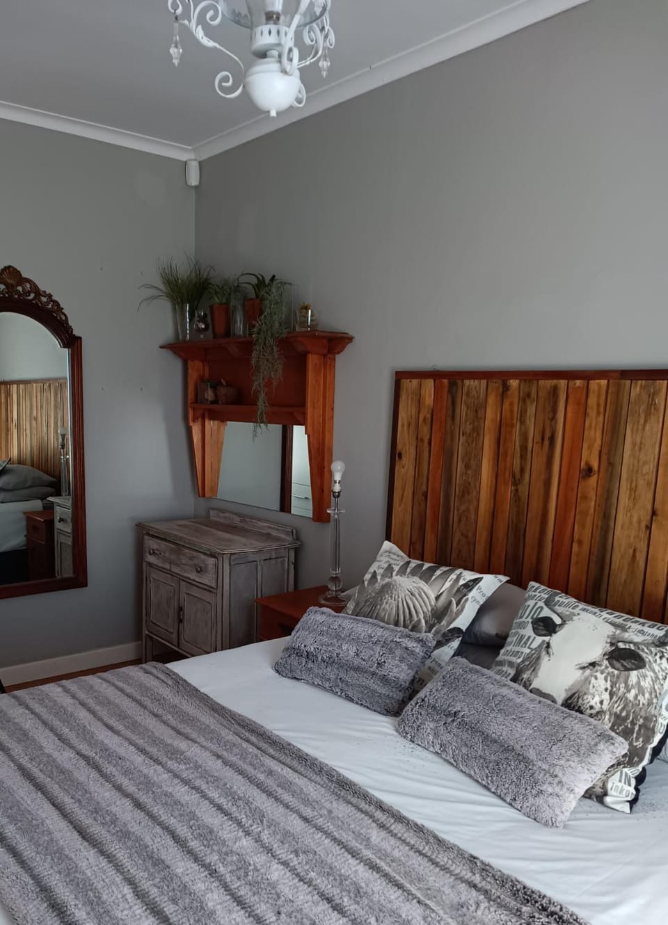 Anna's House of Arts Bed and Breakfast in Cape Town