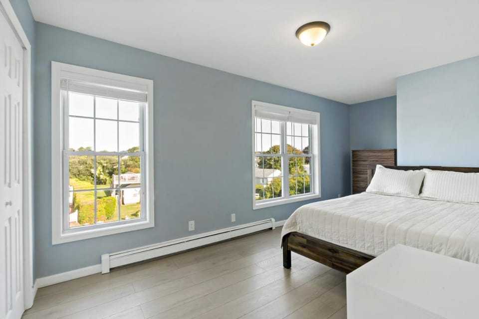 Entire Beach View Home House in Narragansett Beach