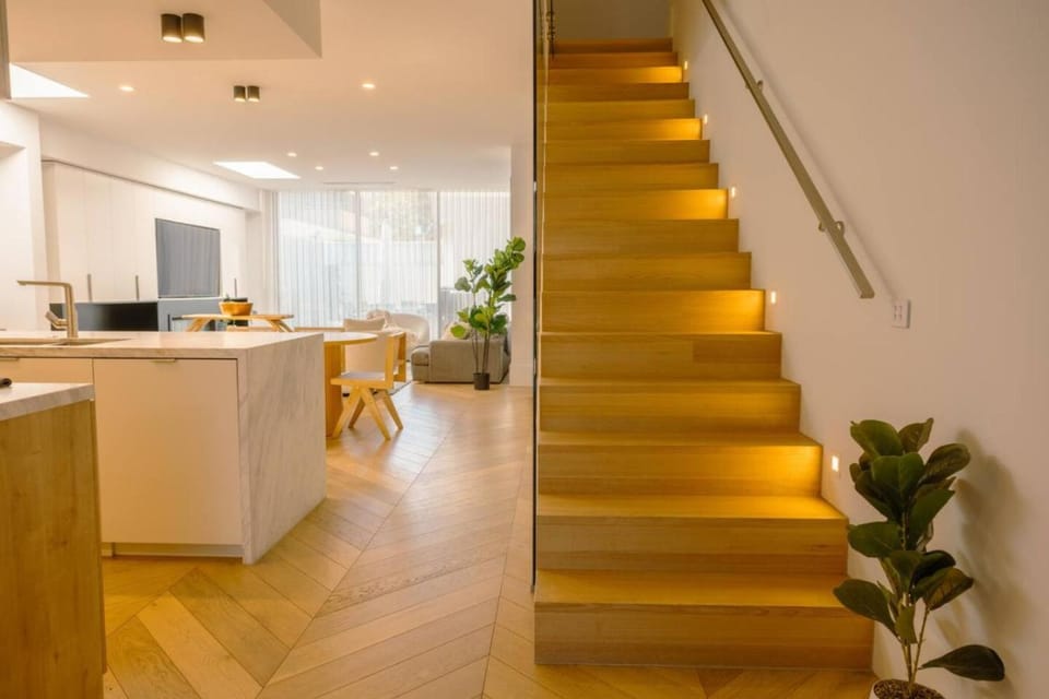 Luxury Brighton East Retreat House in Melbourne
