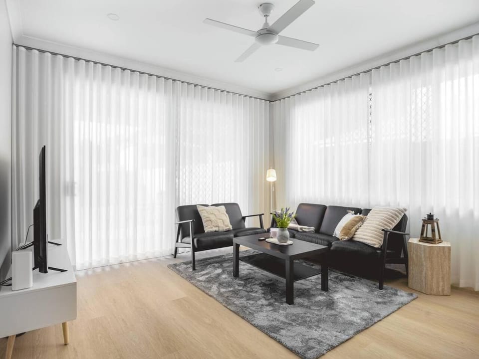 Family-Friendly 4BR Retreat Near Brisbane House in Brisbane