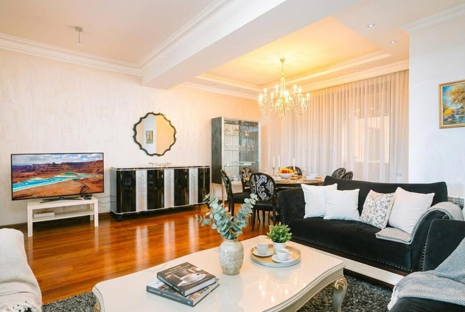 Mayrig Building Large and Luxury Apartments Apartment in Yerevan