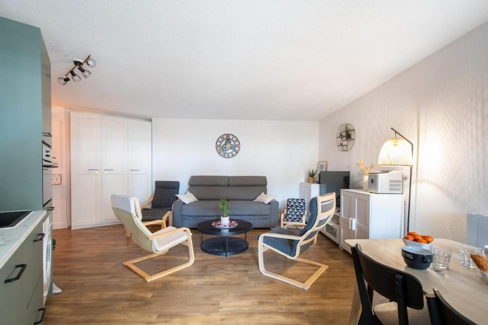 Golf & Lac Ponant grand 70m2 Clim Box Velos, Calme Apartment in La Grande-Motte