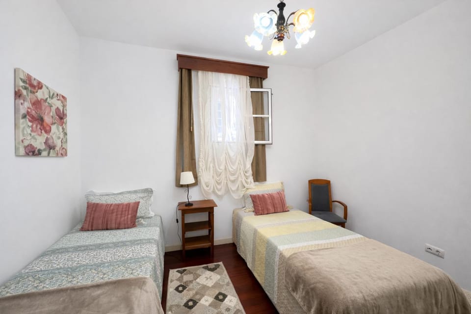 Violeta House House in Funchal