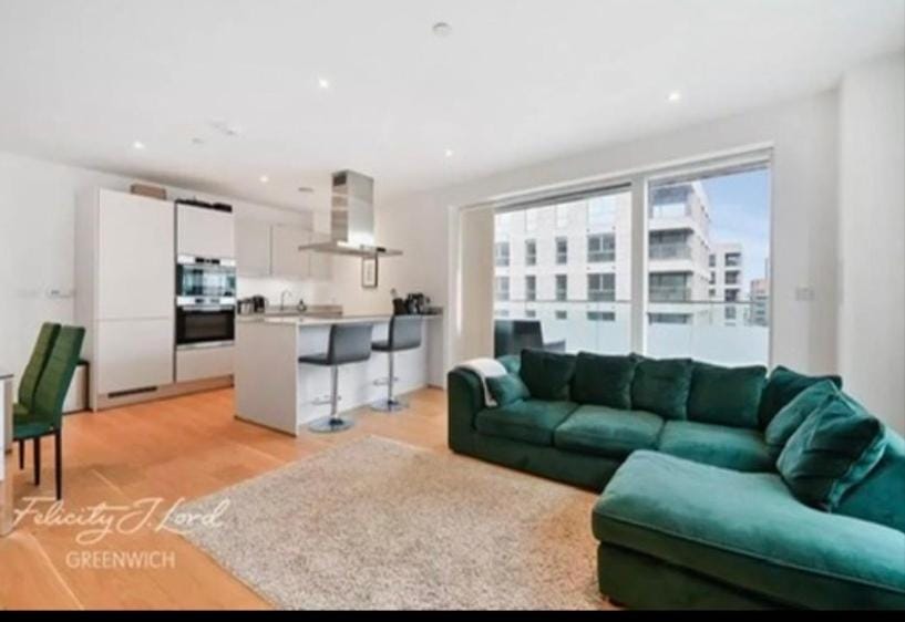 Modern 2bed Apt with pool access step from The O2 Apartment in London Borough of Lewisham