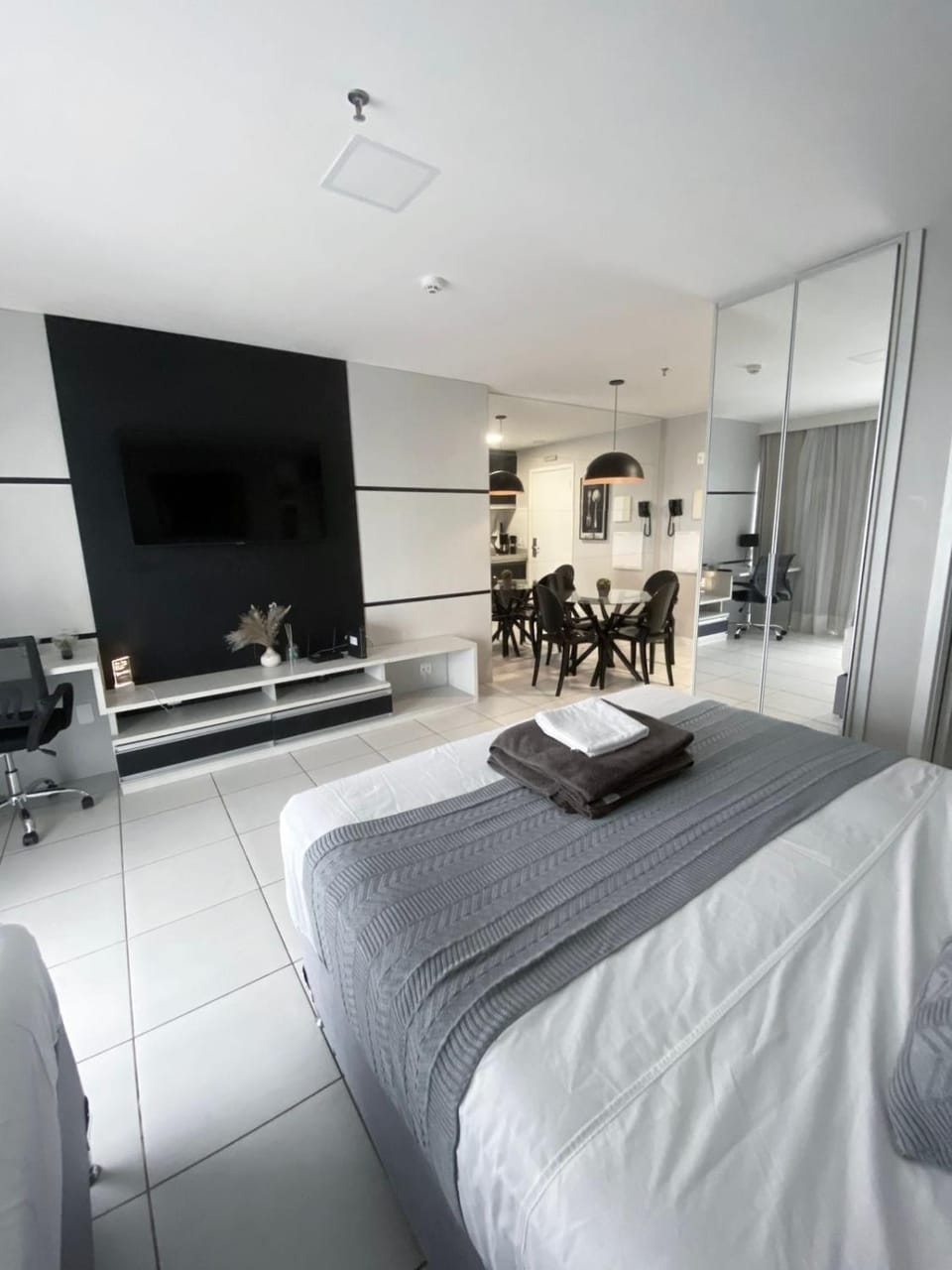 Flat com vista espetacular no centro de Brasília Vision Work and live Apartment in State of Goiás