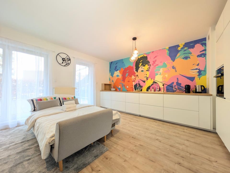 Kitchen or kitchenette, Living room, Seating area