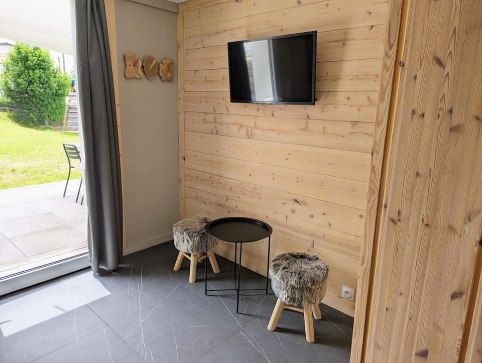 TV and multimedia, Bedroom