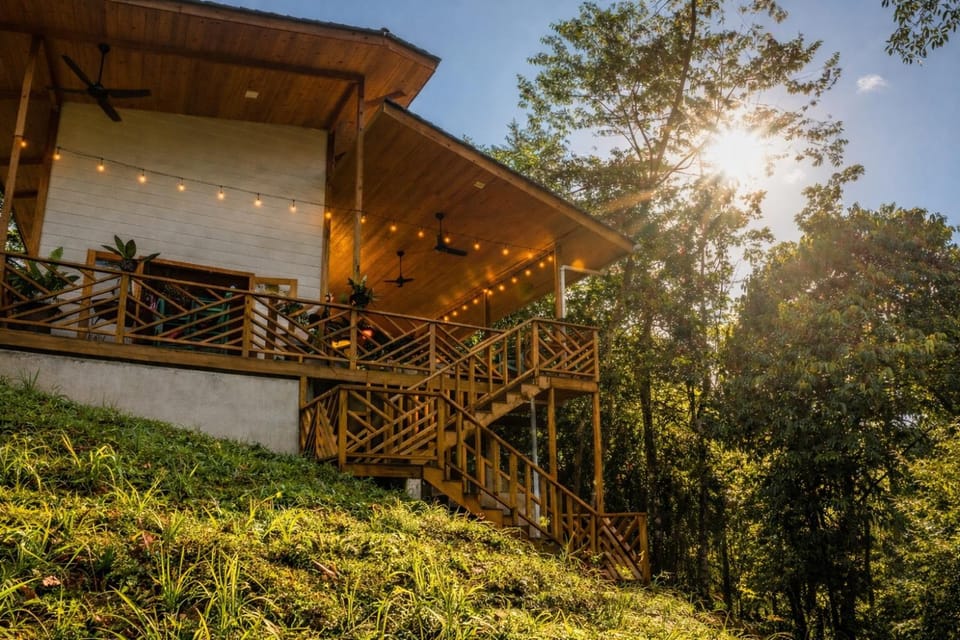 Property building, Day, Natural landscape, Garden, View (from property/room), Balcony/Terrace, Garden view