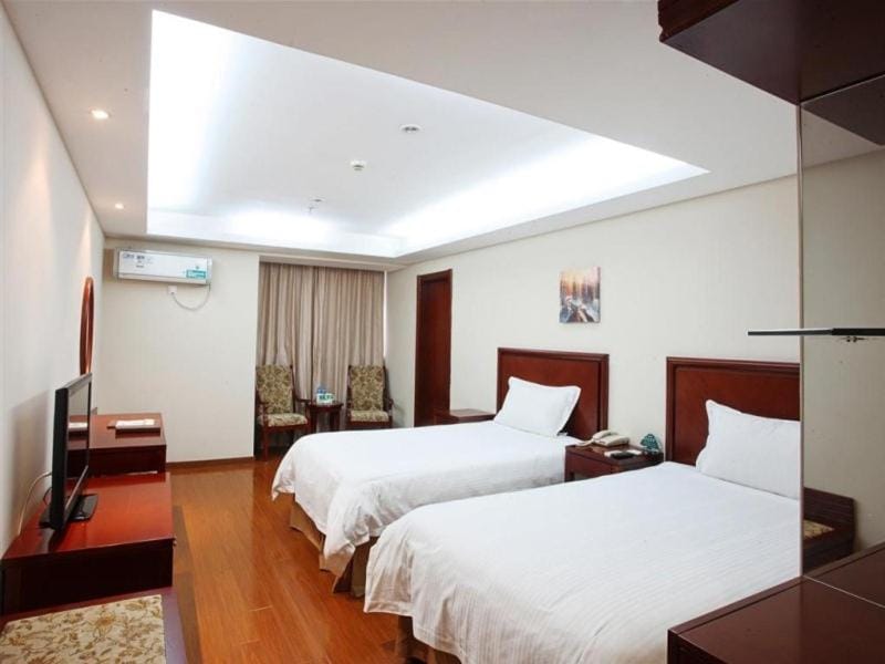 GreenTree Inn Anhui Huangshan Jiangjing District Tiandu Avenue Business Hotel Hotel in Zhejiang
