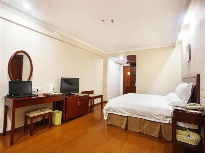 GreenTree Inn Anhui Huangshan Jiangjing District Tiandu Avenue Business Hotel Hotel in Zhejiang