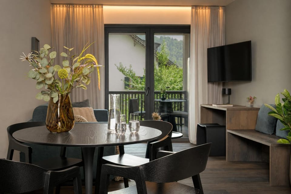 Balcony/Terrace, Living room