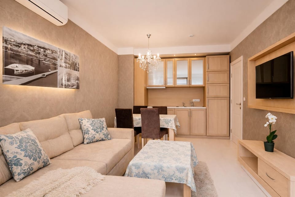 TV and multimedia, Kitchen or kitchenette, air conditioner