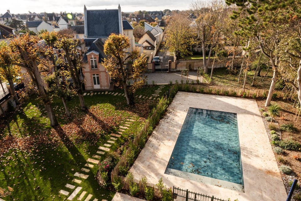 Garden, Swimming pool