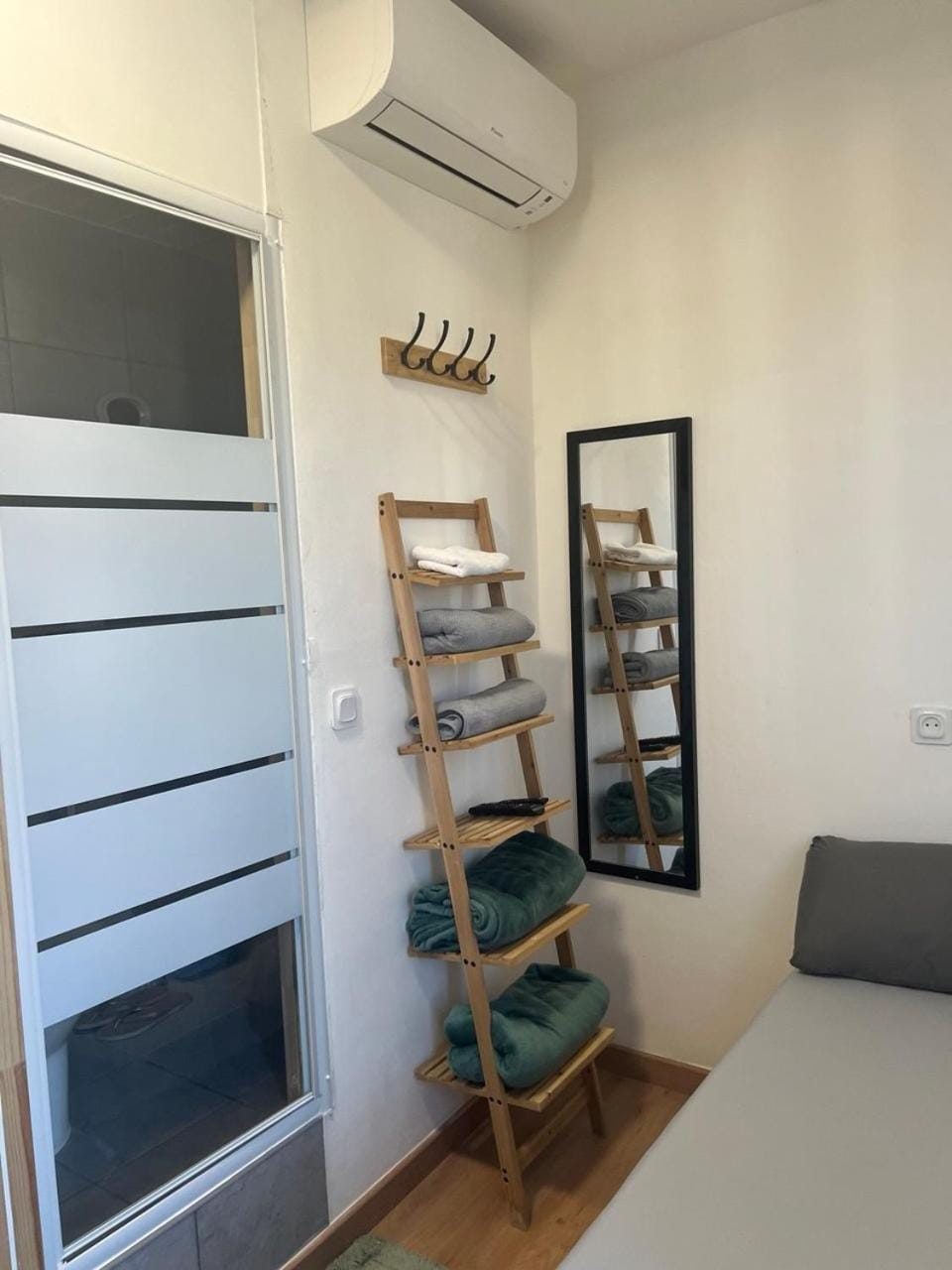 Property building, air conditioner