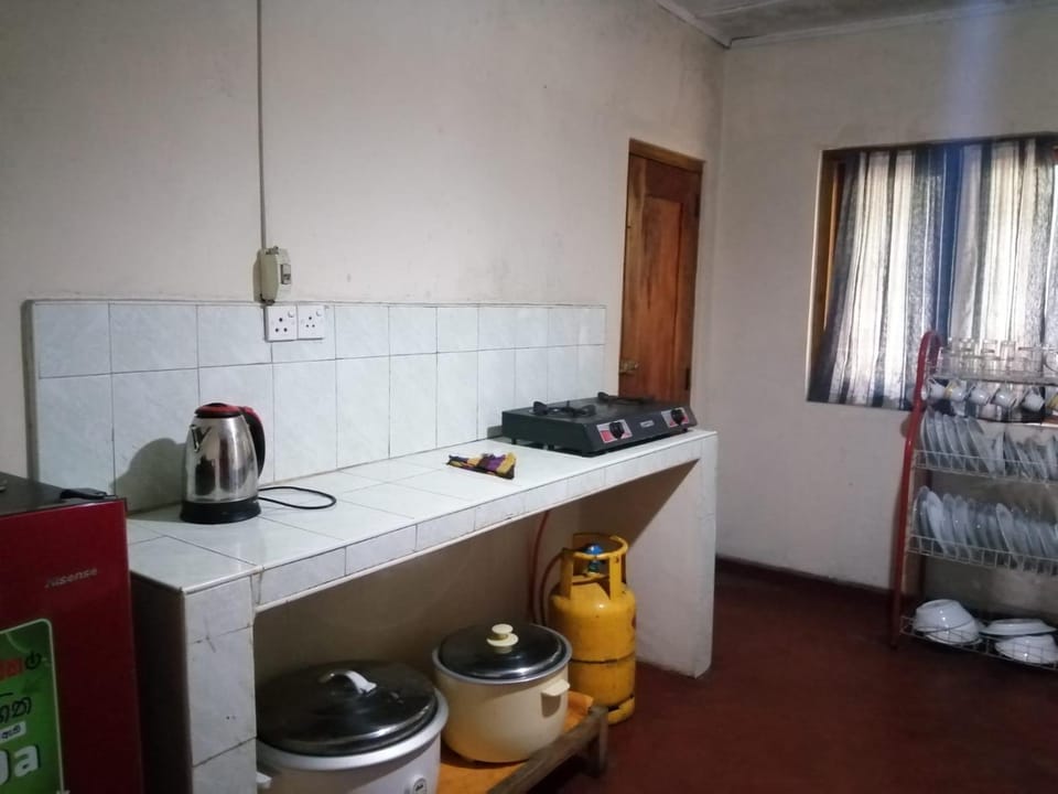 New Diyathalawa Holiday Bungalow Apartment in Uva Province, Sri Lanka