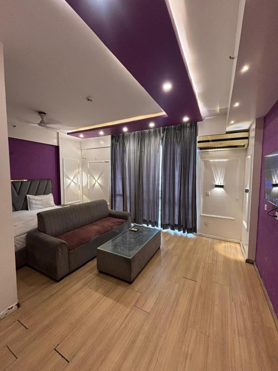 The Royal Suites Hotel, Gomti Nagar Lucknow Apartment in Lucknow