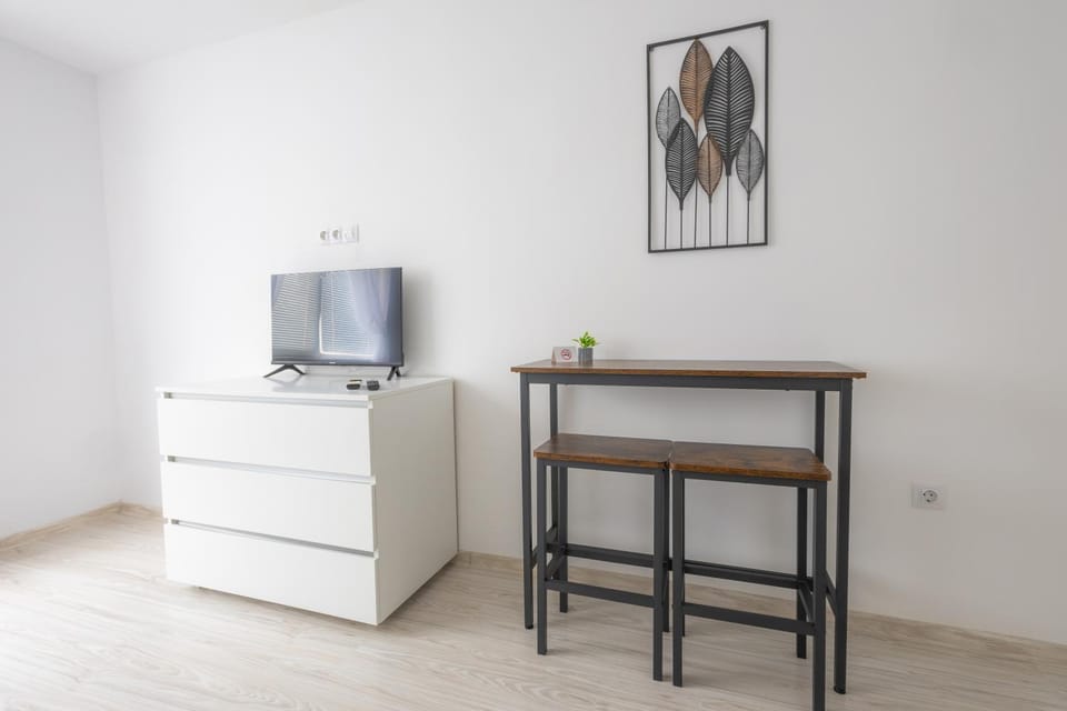 TV and multimedia, Seating area