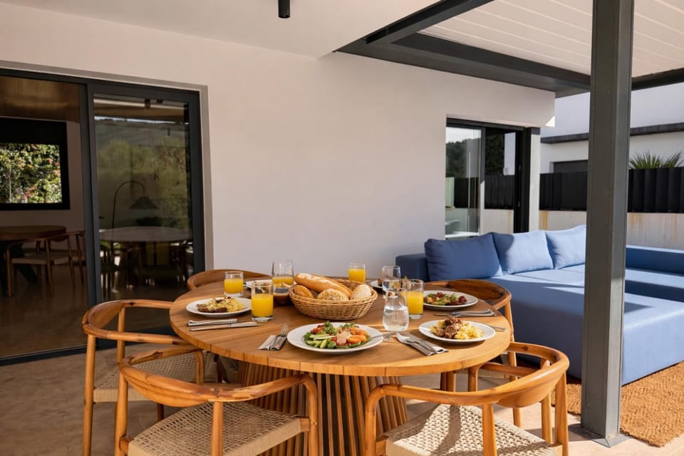 Off site, Dining area