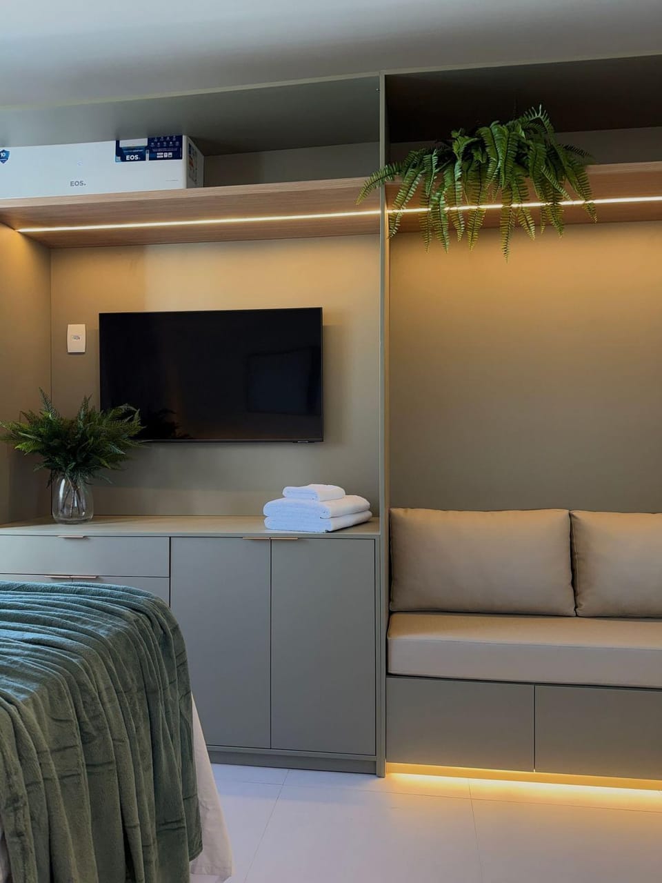 Communal lounge/ TV room, TV and multimedia