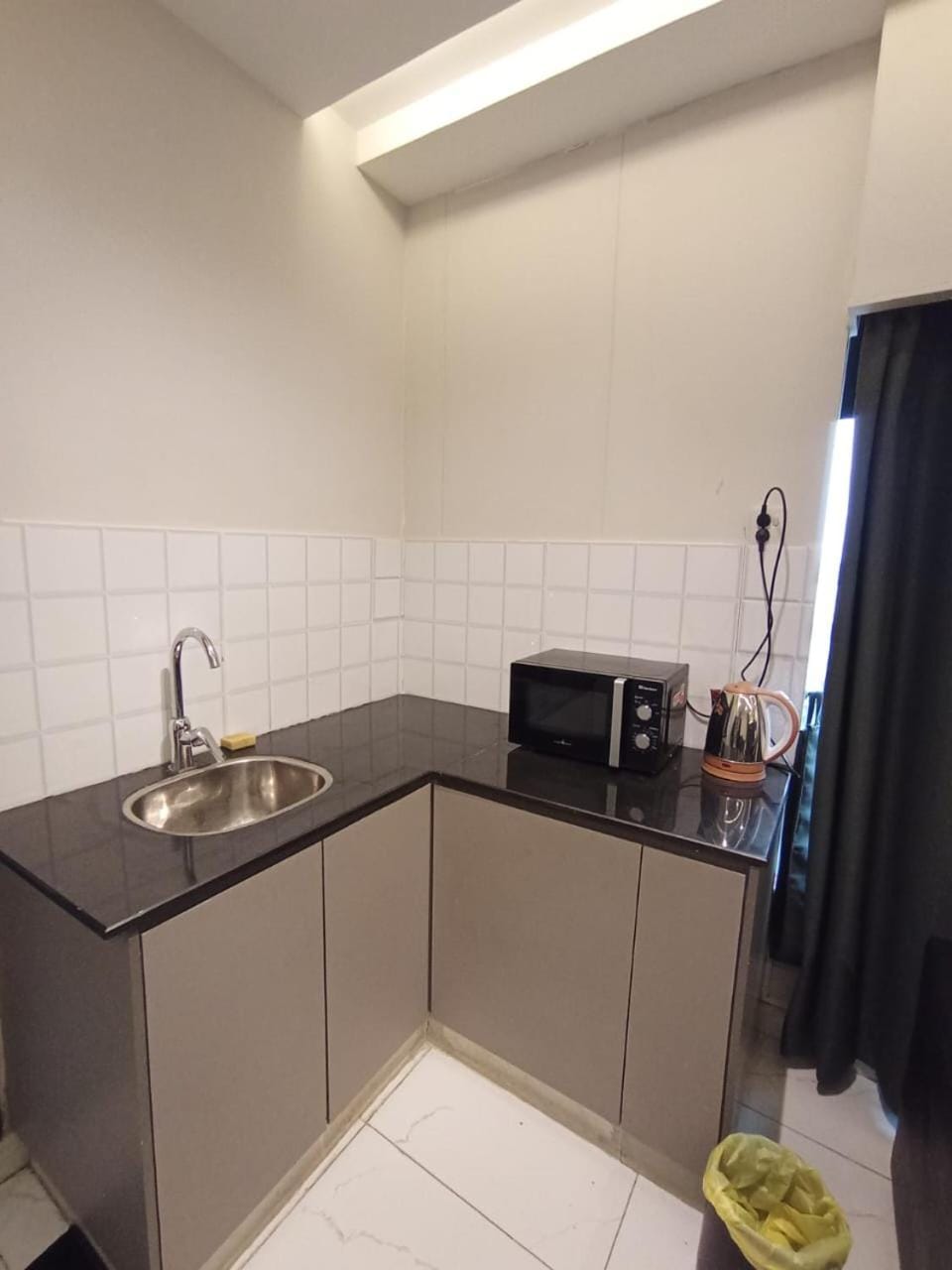 Demure Best Designed Near Airport Apartment in Lahore