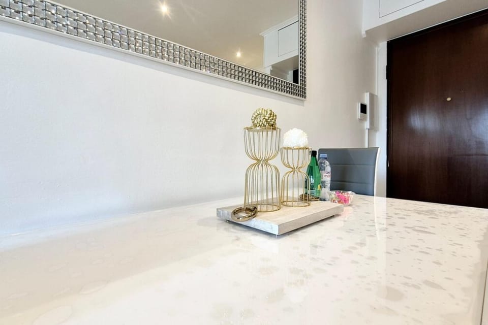 Charming one-bedroom flat on rue Hoche Apartment in Cannes