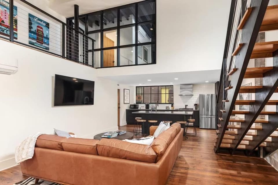 Urban Sanctuary Luxury Stay with Private Parking Apartment in Grand Rapids
