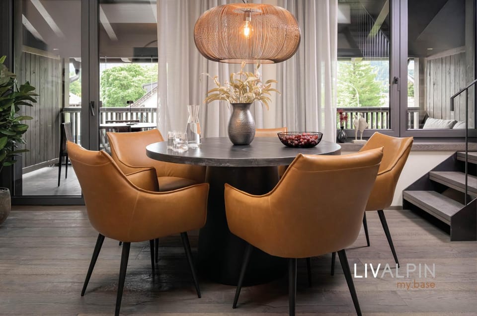 Living room, Seating area, Dining area