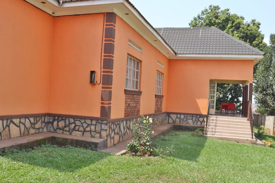 St Johns Guest House House in Kampala
