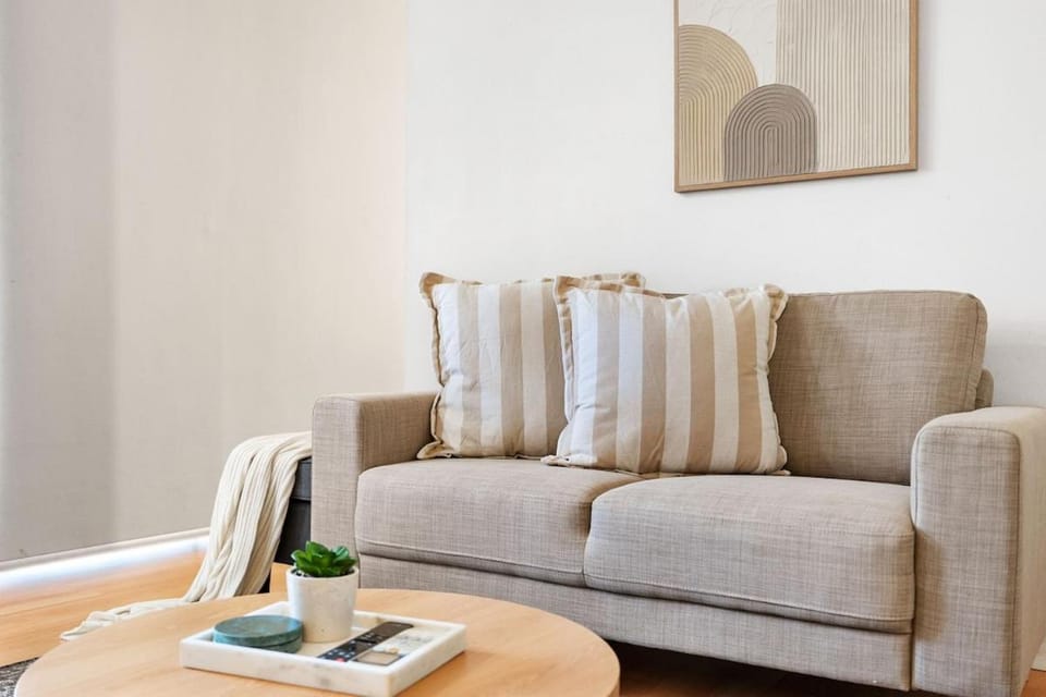 Sunny Side Studio - Mosman Park Apartment in Perth