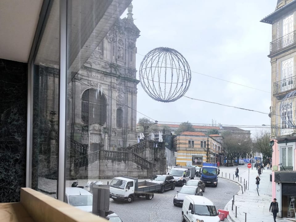 View (from property/room), Living room, Seating area, City view, Street view