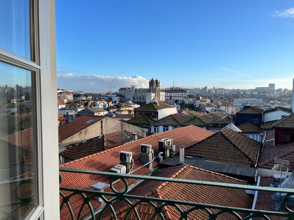 View (from property/room), City view