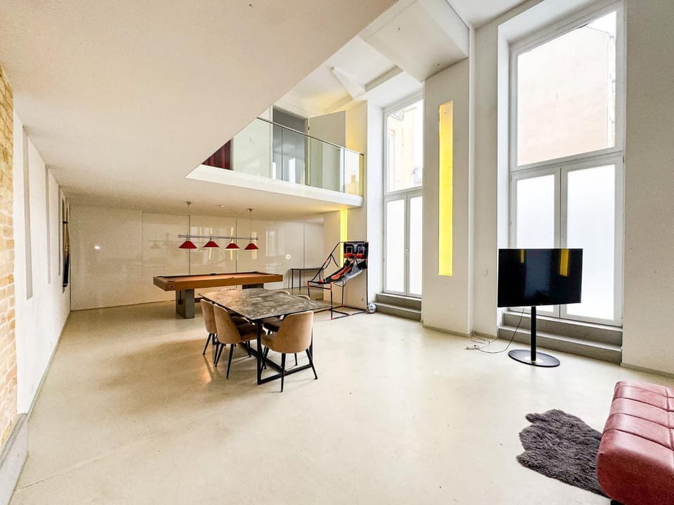 Game Room, TV and multimedia, Dining area