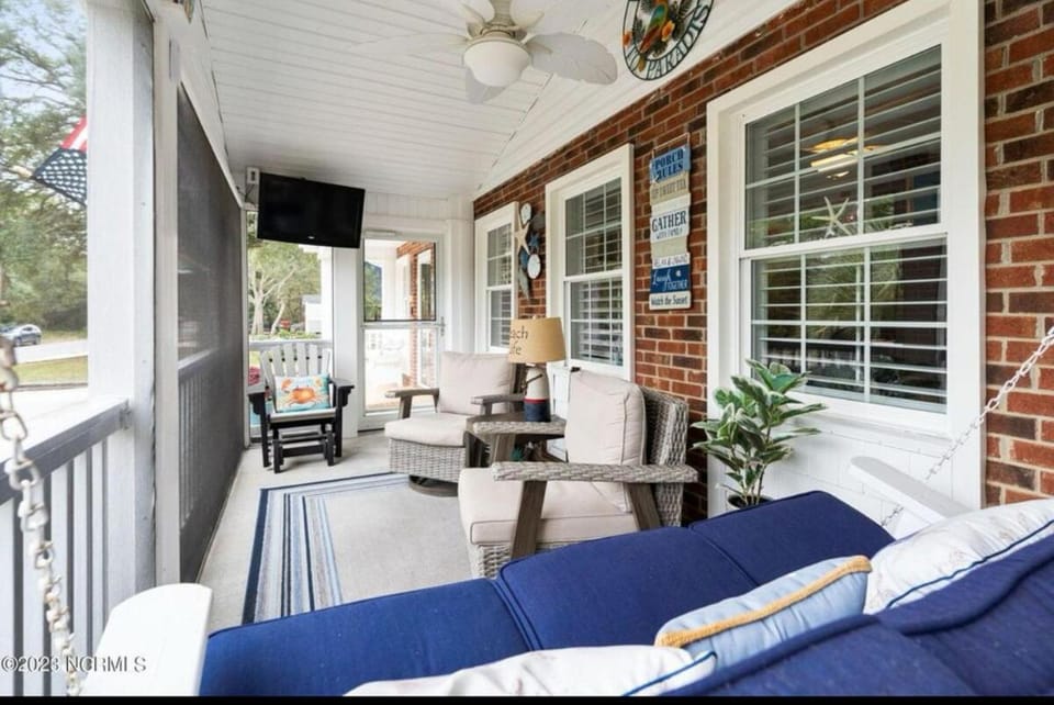 Oki Ducki House in Oak Island
