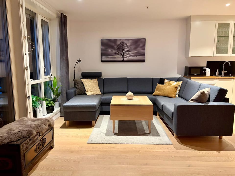 TV and multimedia, View (from property/room), Balcony/Terrace, Living room, Seating area, internet