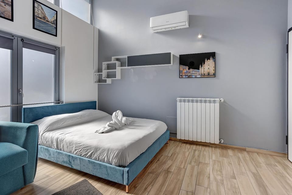 Living room, Bedroom