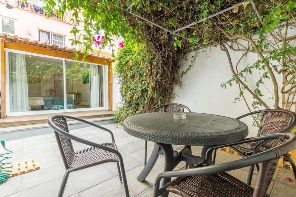 Patio, Balcony/Terrace