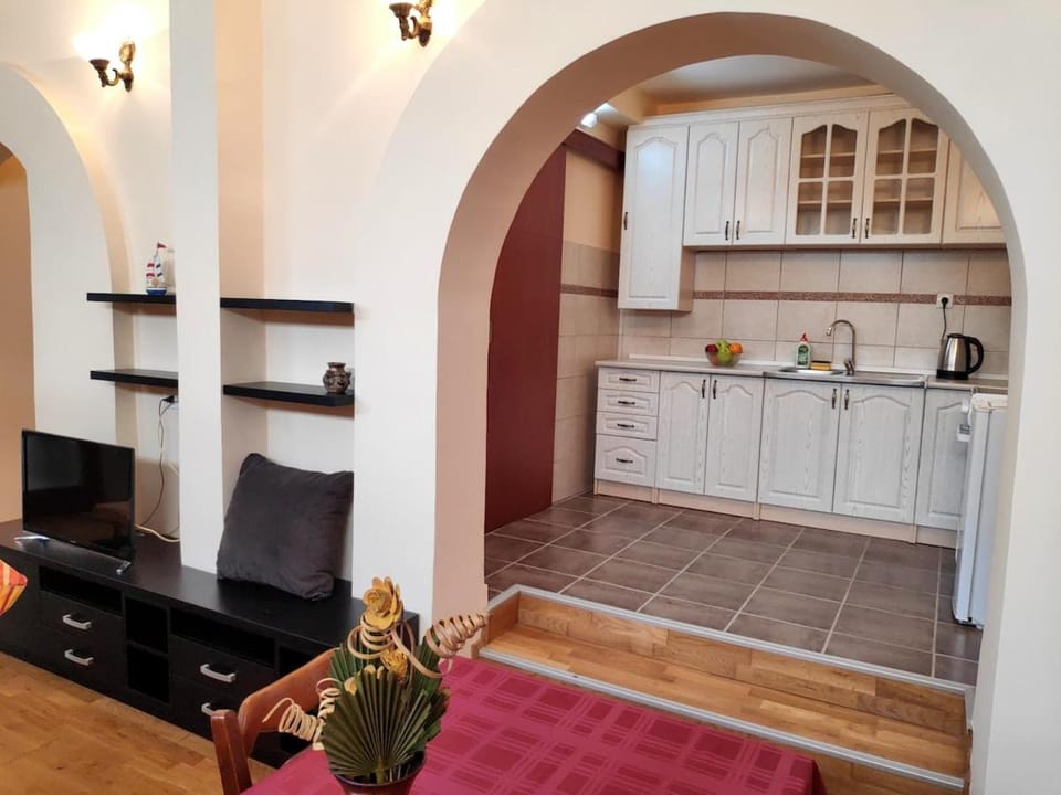 TV and multimedia, Kitchen or kitchenette