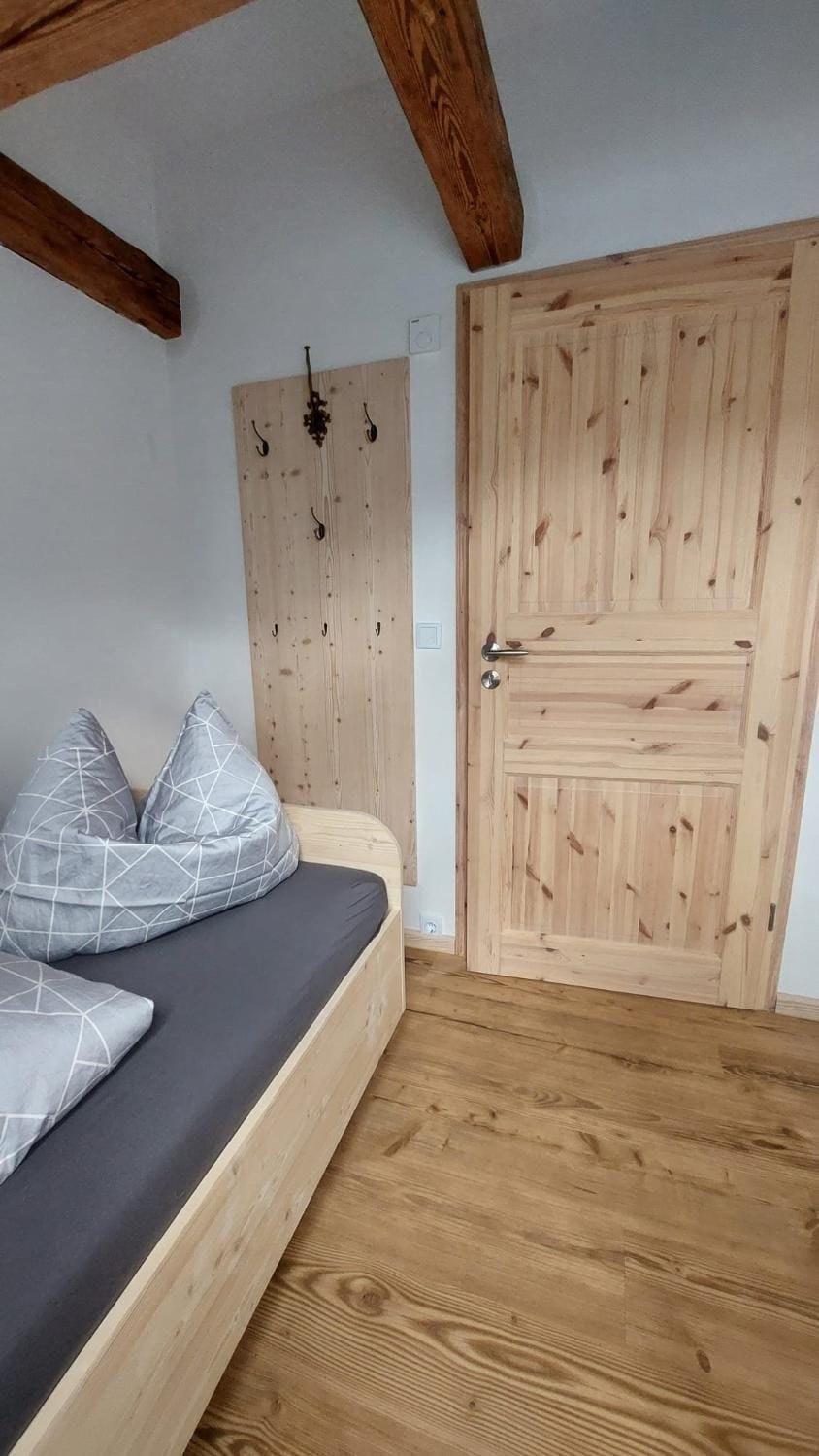 Photo of the whole room, Bedroom