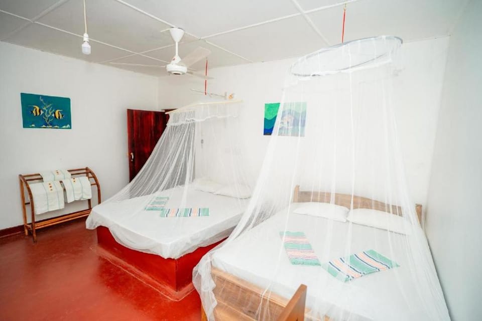 Silver Wave Beach Villa Bed and Breakfast in Tangalle