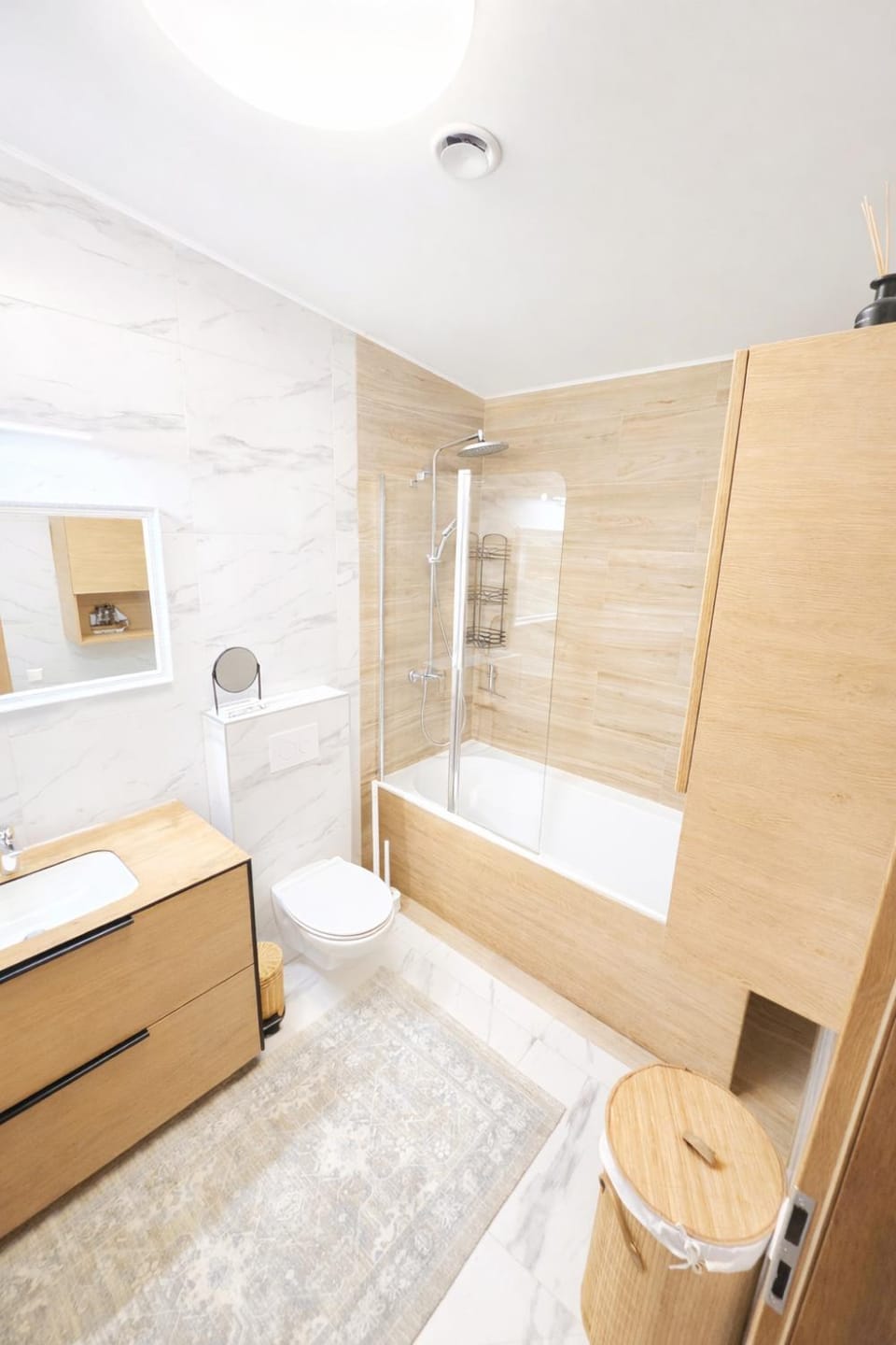 Bathroom, Bath
