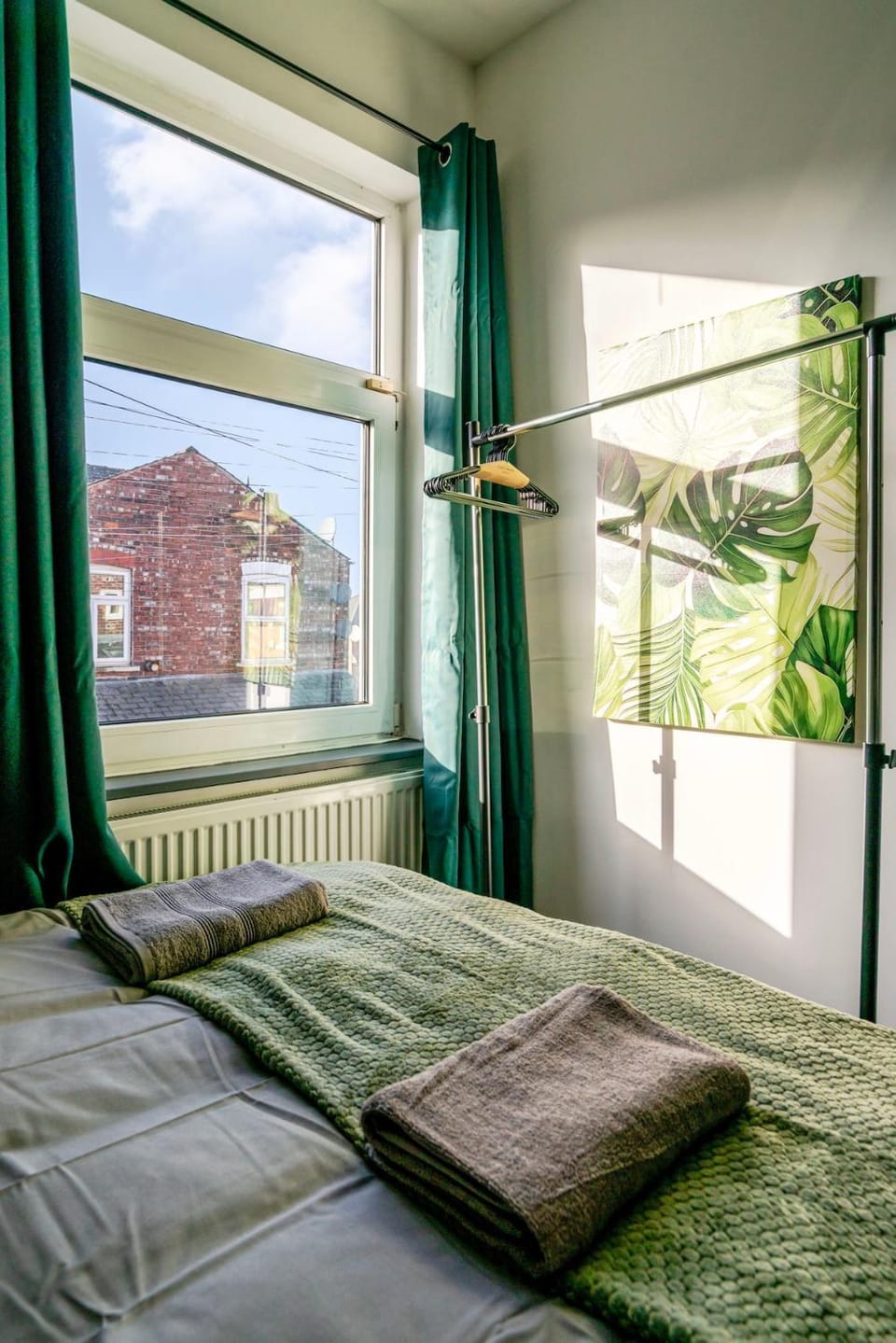 Tallis House, near City Centre, Sleeps 8 by NMB Property Apartment in Manchester