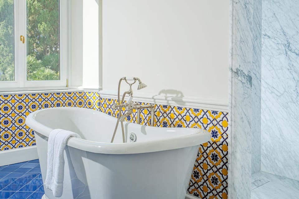 Bathroom, Bath